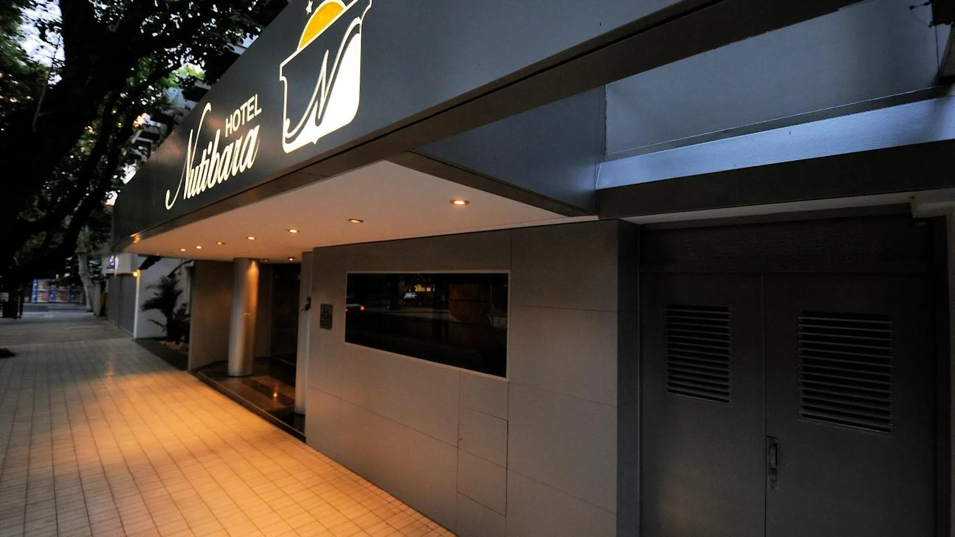 Hotel Nutibara メンドーサ 3*,